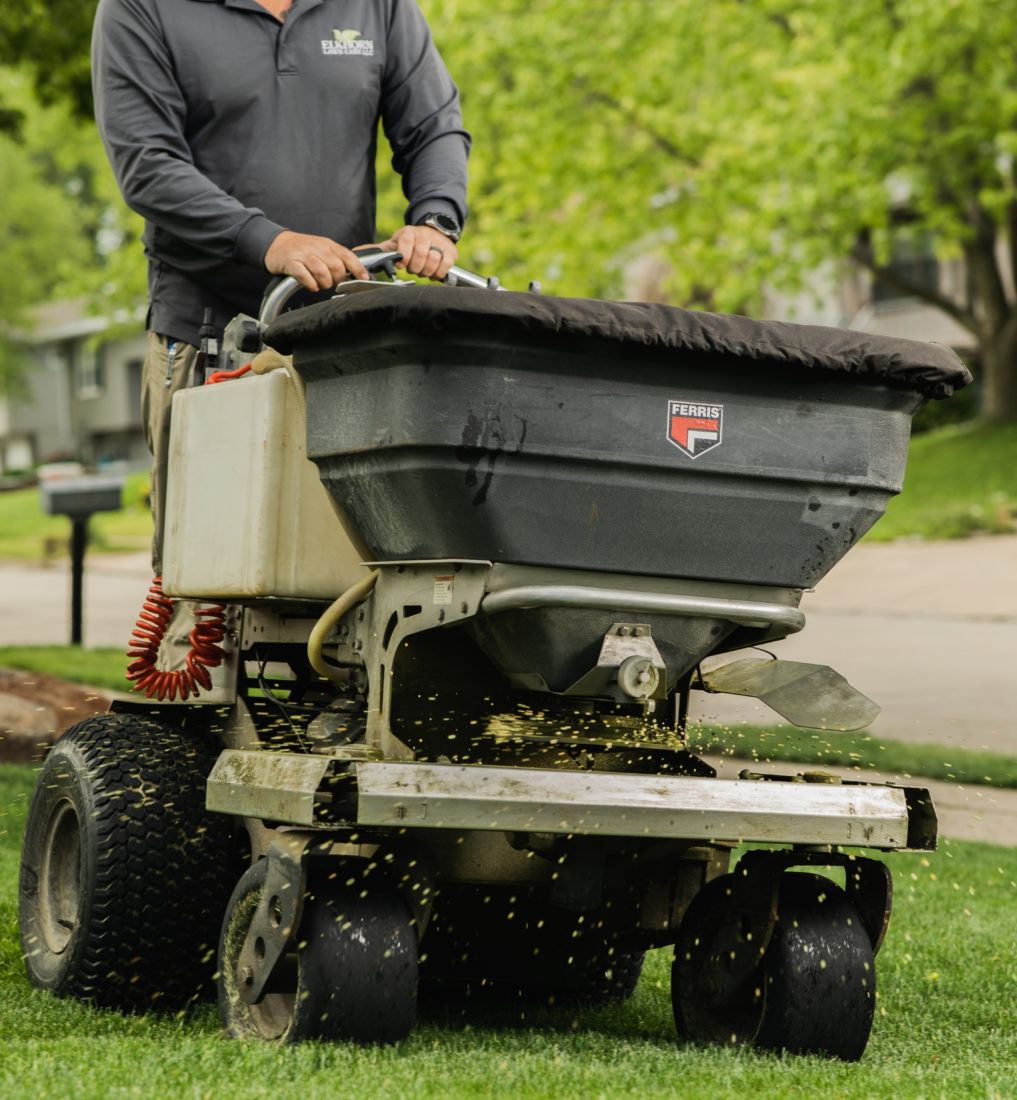 Fertilizing Nebraska Service | Elkhorn Lawn Care